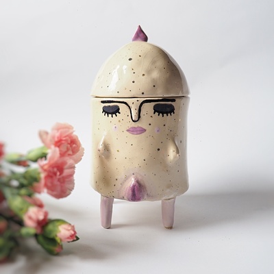 szkatułka lala