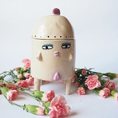 szkatułka lala
