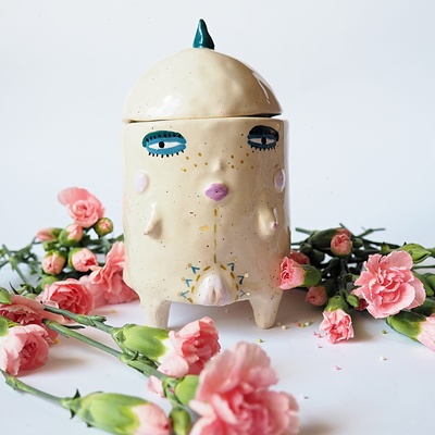 szkatułka lala